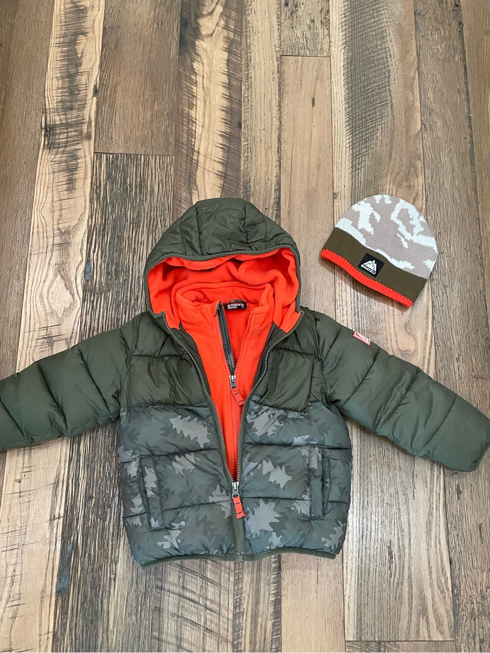Snozu 2pc camo coat & Beanie boy 4T